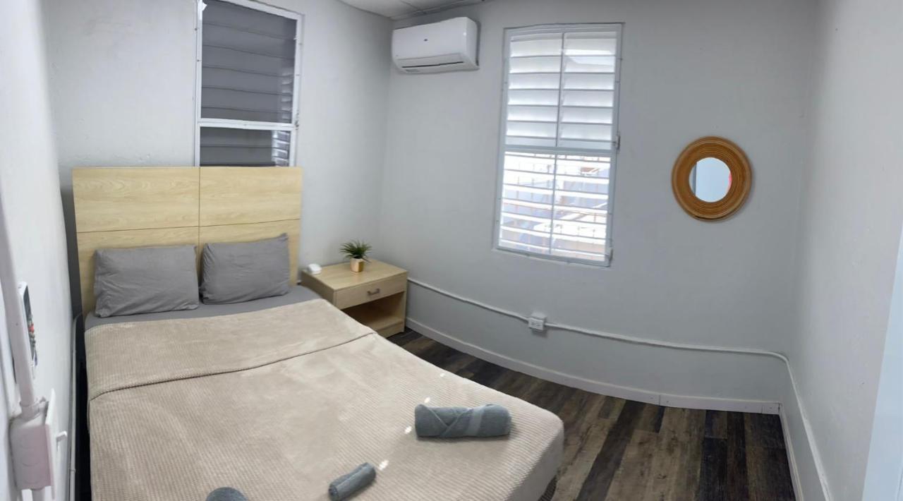 Large 9 Bedroom La Placita De Santurce By Rentalspr Pensión San Juan
