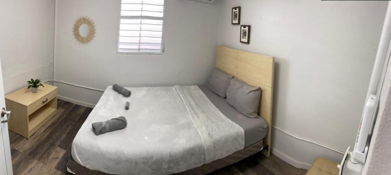 Large 9 Bedroom La Placita De Santurce By Rentalspr *