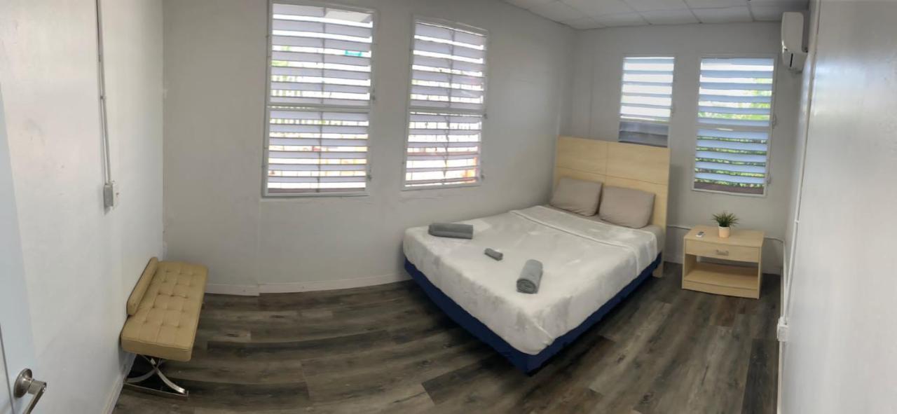 Large 9 Bedroom La Placita De Santurce By Rentalspr Pensión *