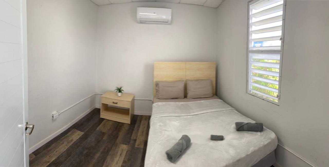 Guest house Large 9 Bedroom La Placita De Santurce By Rentalspr *